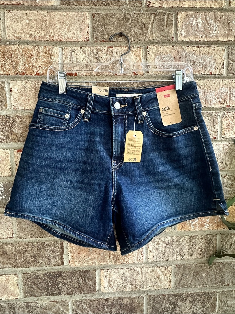 NWT Levi's® Women's A-Line Denim Shorts - Don't You Know 28 Dark Blue